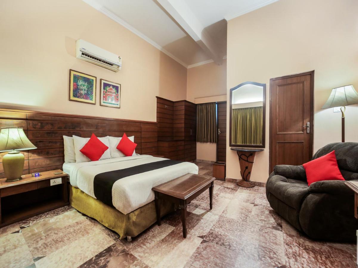 אגרה Capital O 10953 Dayal Lodge - A Boutique Hotel מראה חיצוני תמונה