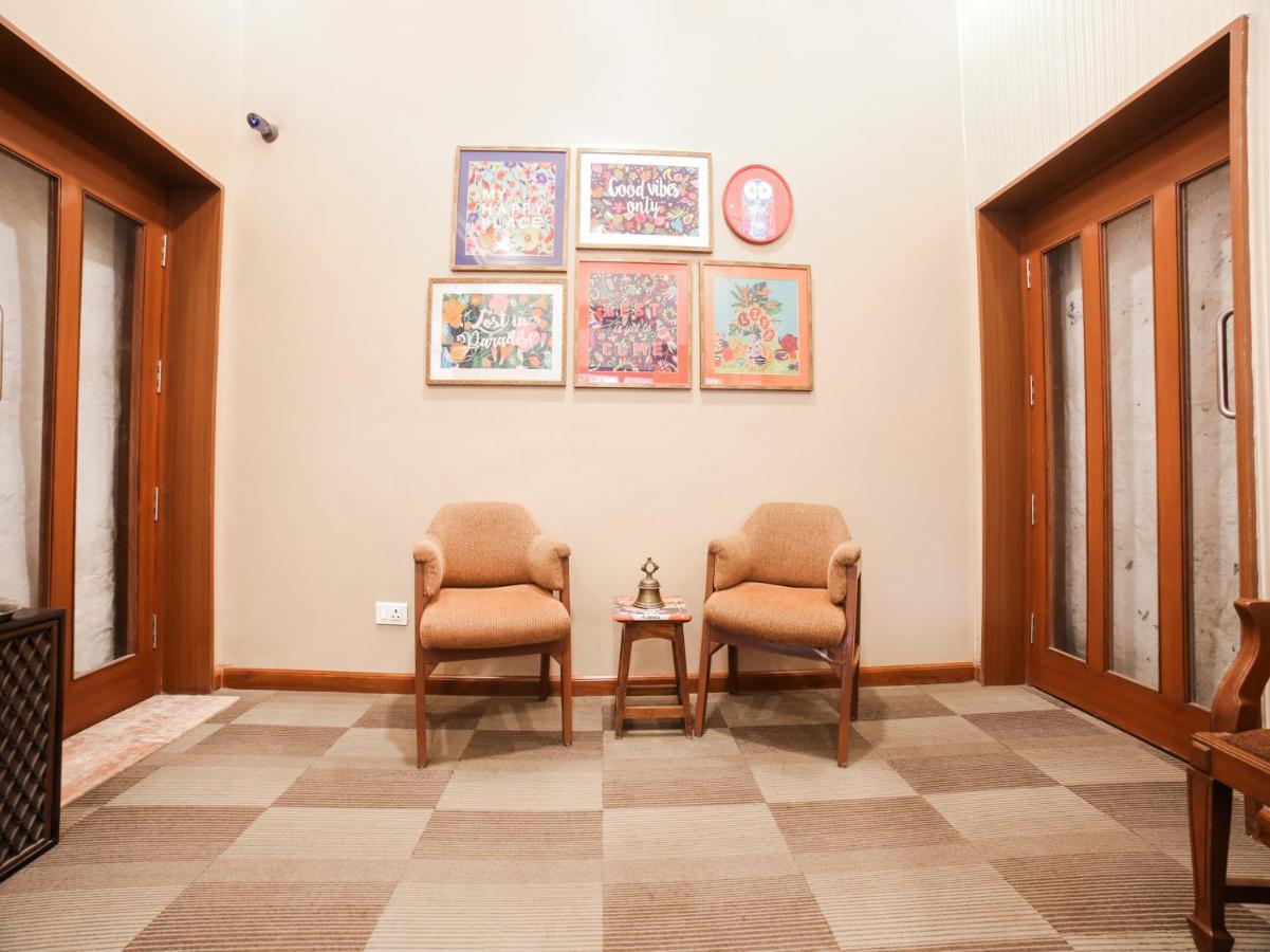 אגרה Capital O 10953 Dayal Lodge - A Boutique Hotel מראה חיצוני תמונה