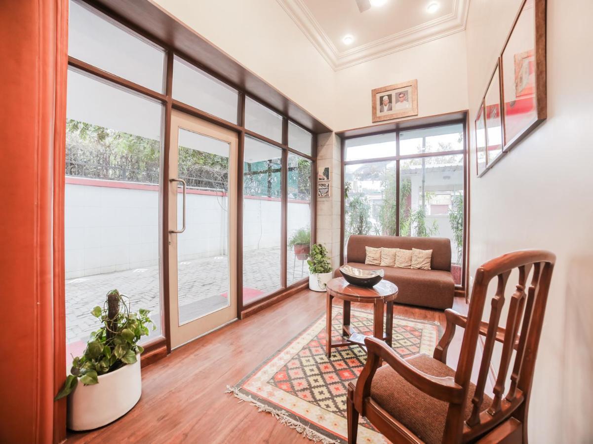 אגרה Capital O 10953 Dayal Lodge - A Boutique Hotel מראה חיצוני תמונה